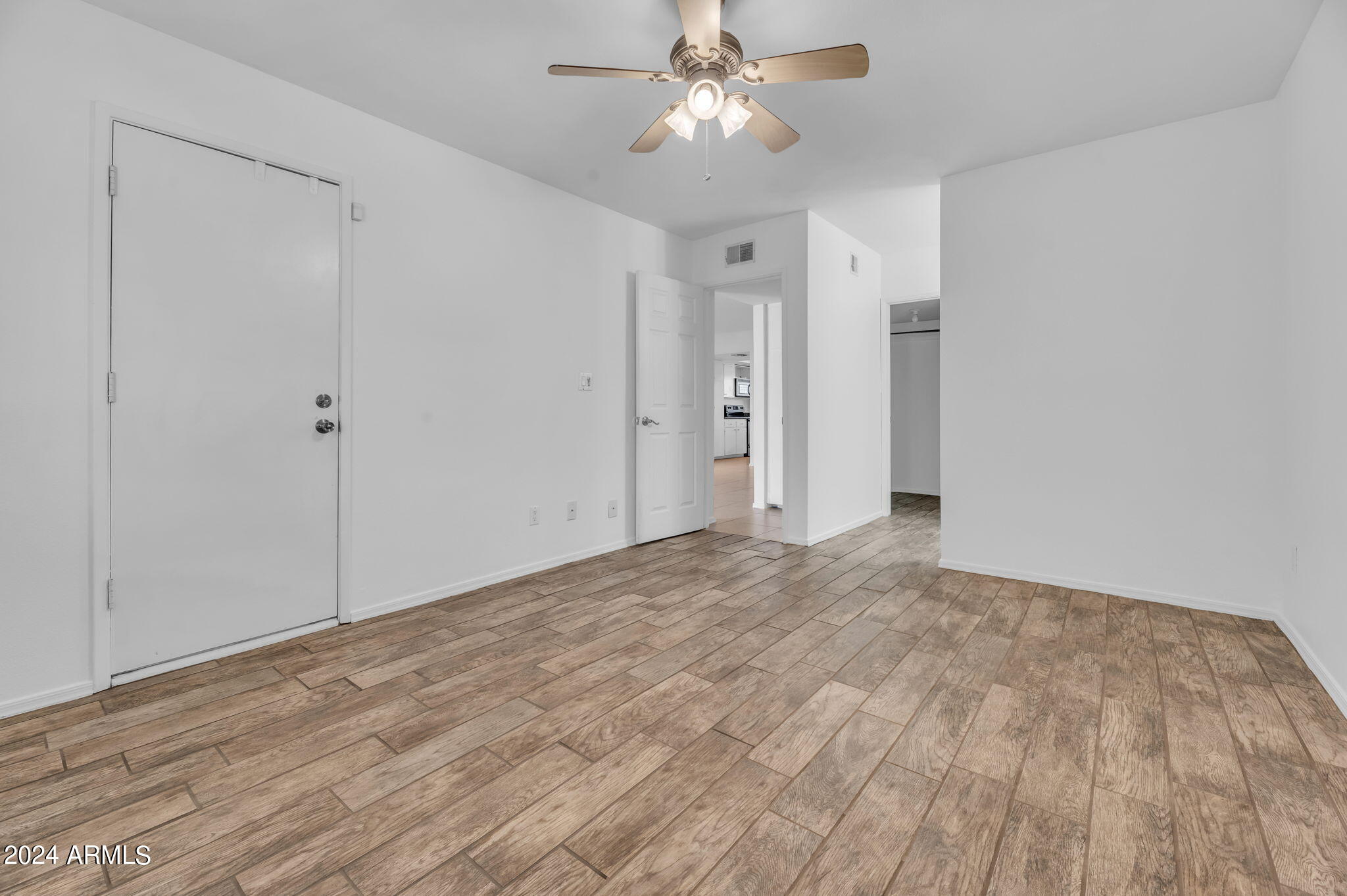 10828 N BILTMORE Drive 219