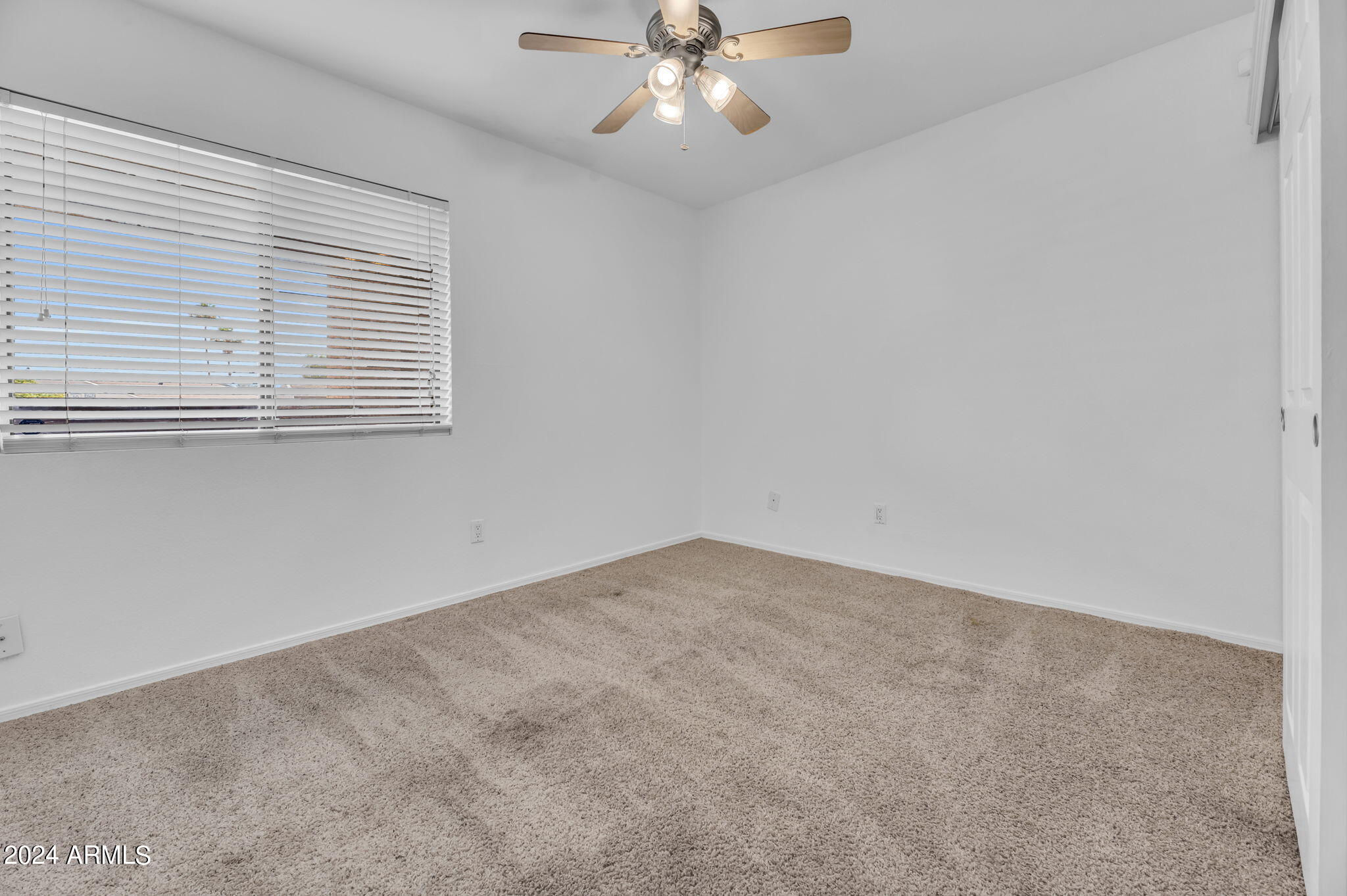 10828 N BILTMORE Drive 219