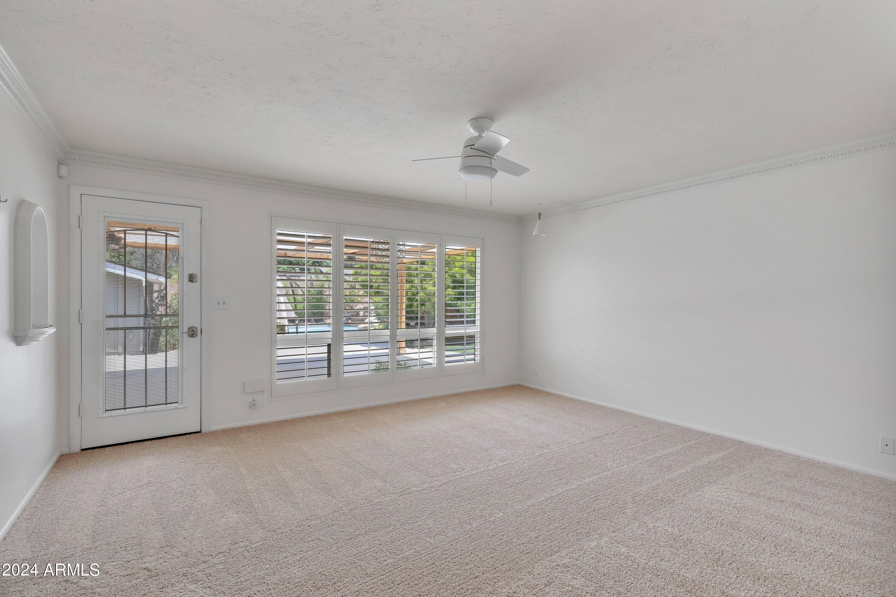 730 E HAYWARD Avenue