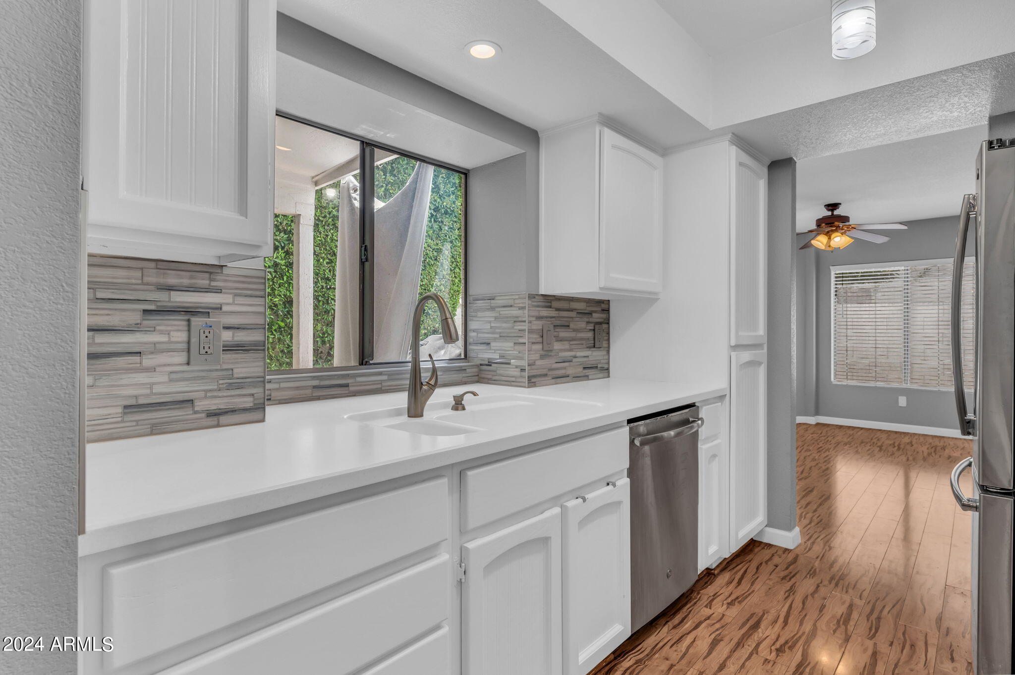 3329 E TOPEKA Drive