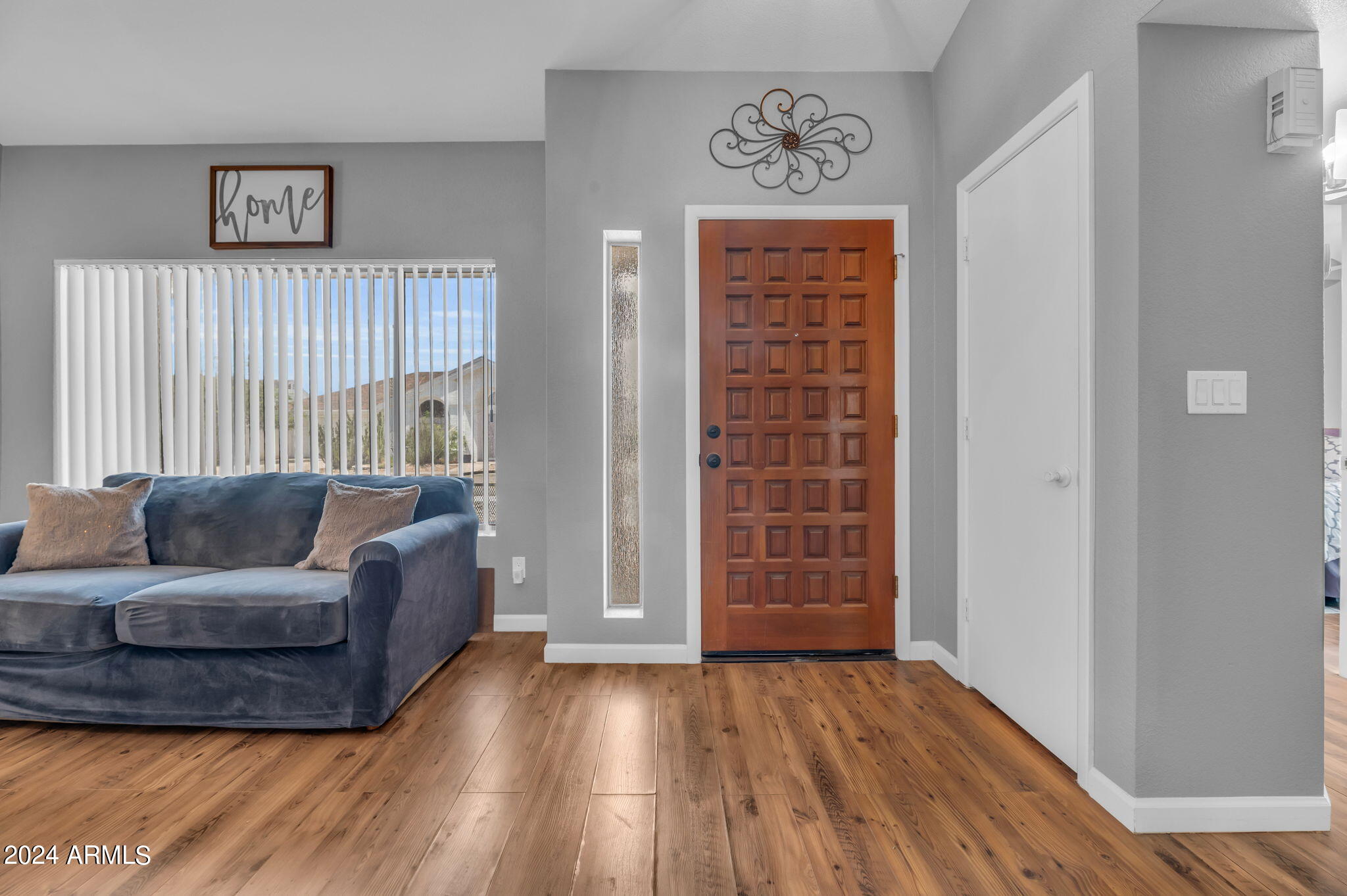 3329 E TOPEKA Drive