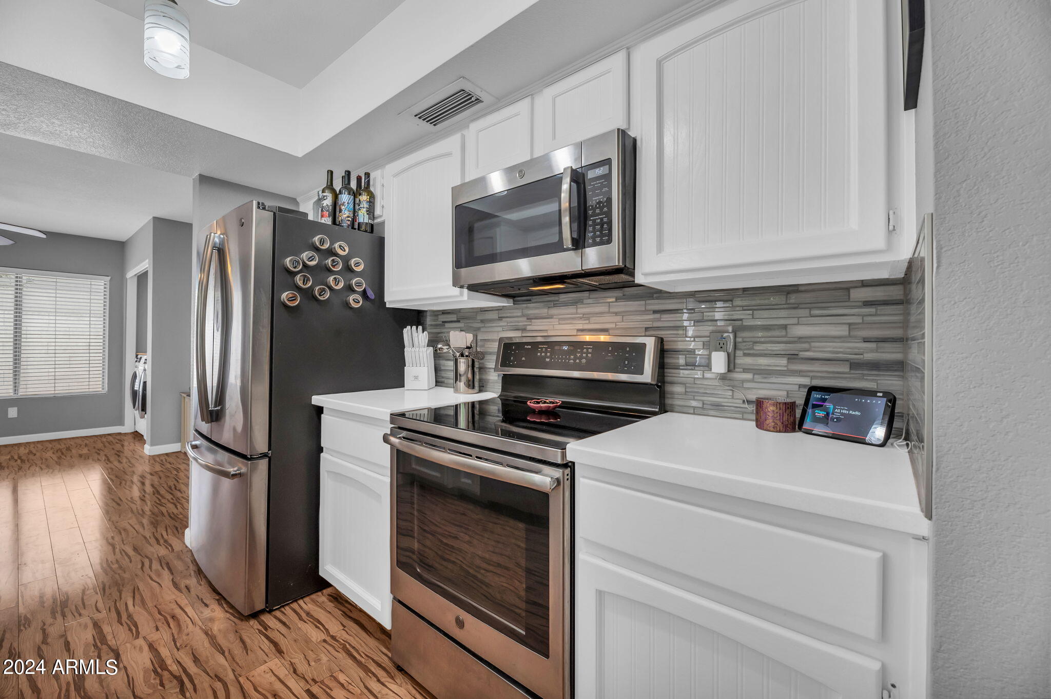3329 E TOPEKA Drive