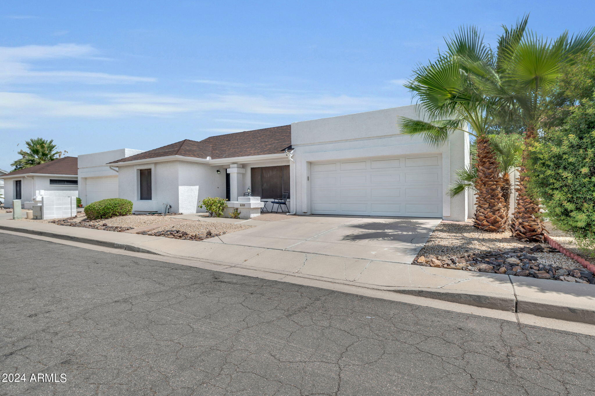 3329 E TOPEKA Drive