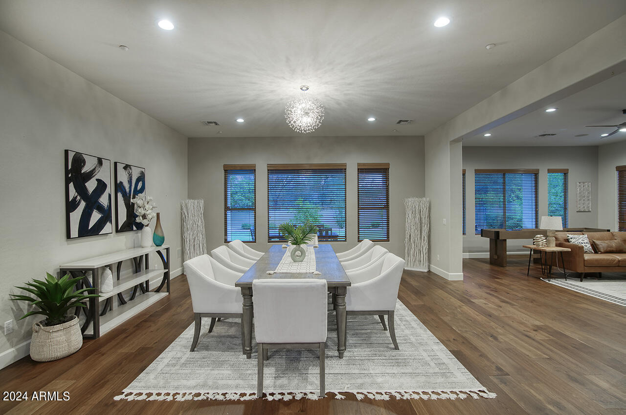 3955 E NAVIGATOR Lane