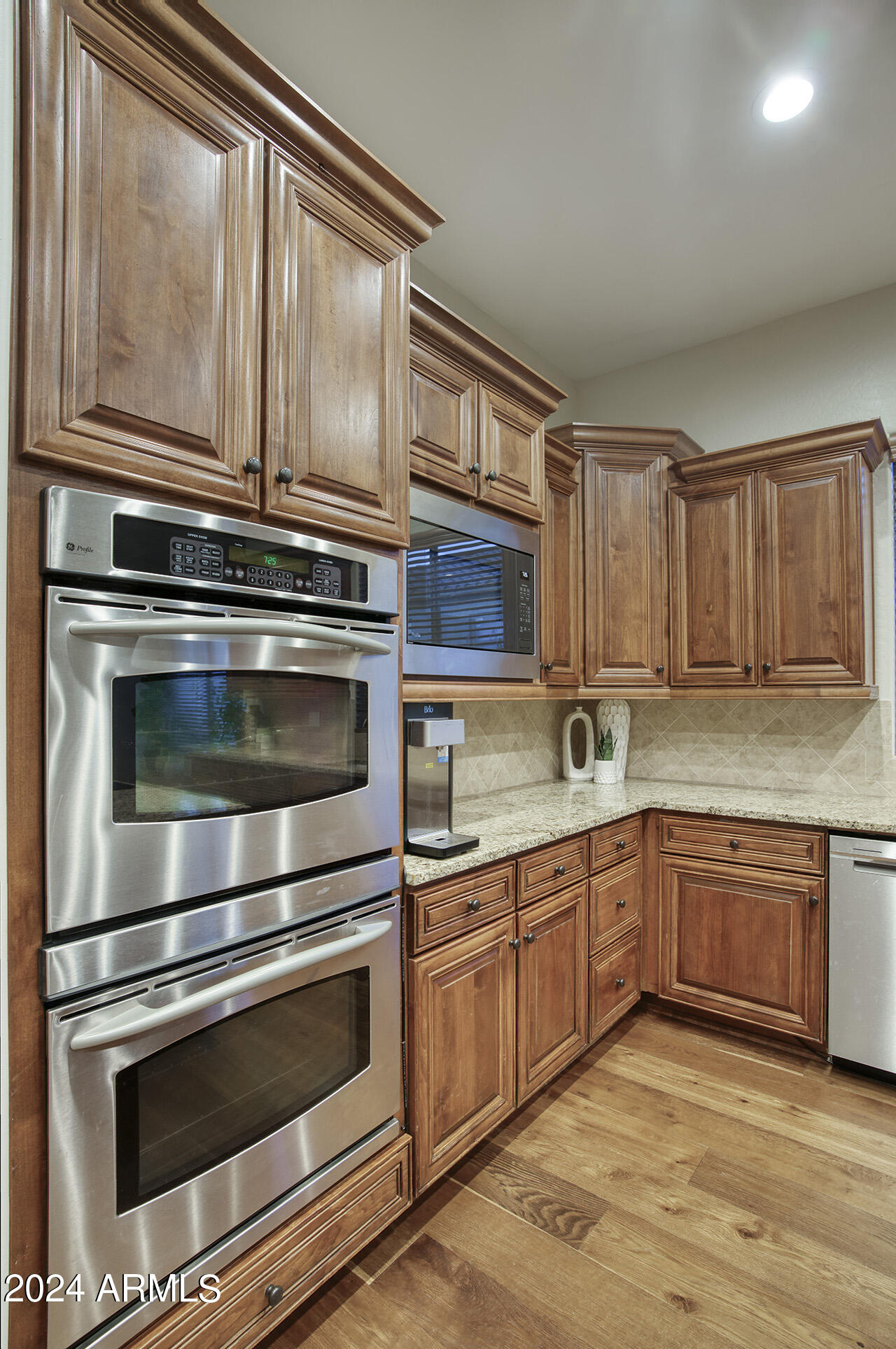 3955 E NAVIGATOR Lane