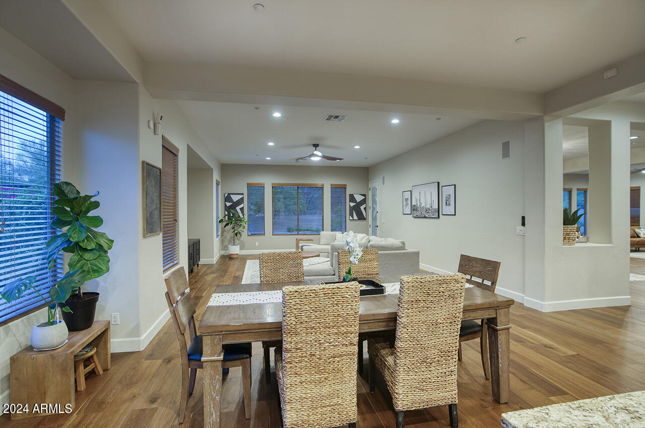 3955 E NAVIGATOR Lane