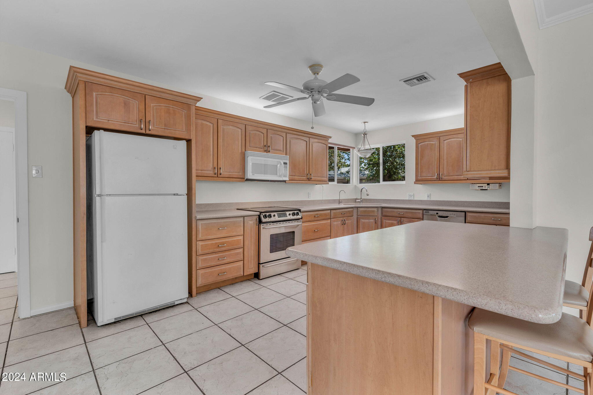 4322 N 16TH Avenue