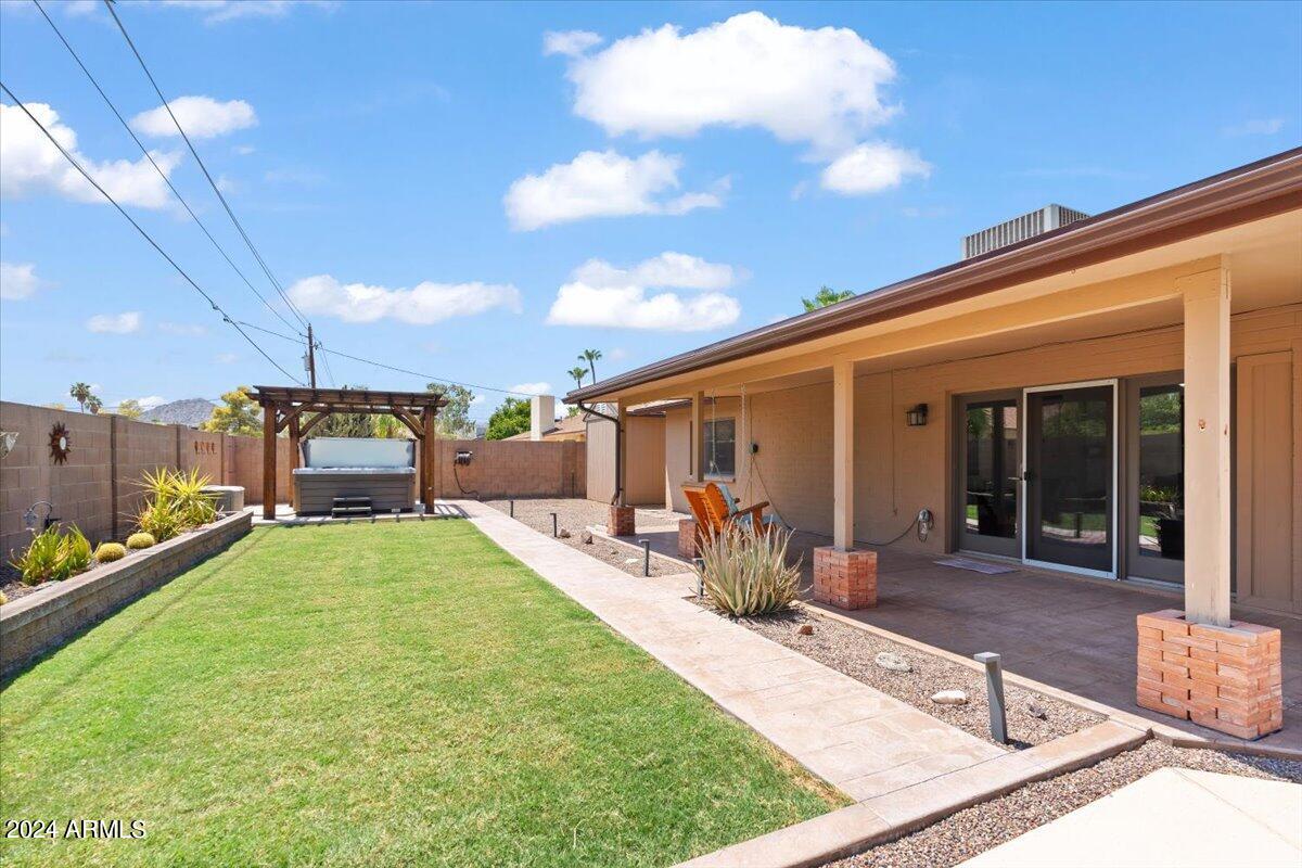 3023 E CHERYL Drive