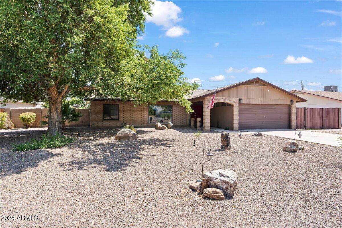 3023 E CHERYL Drive