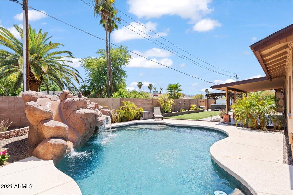 3023 E CHERYL Drive