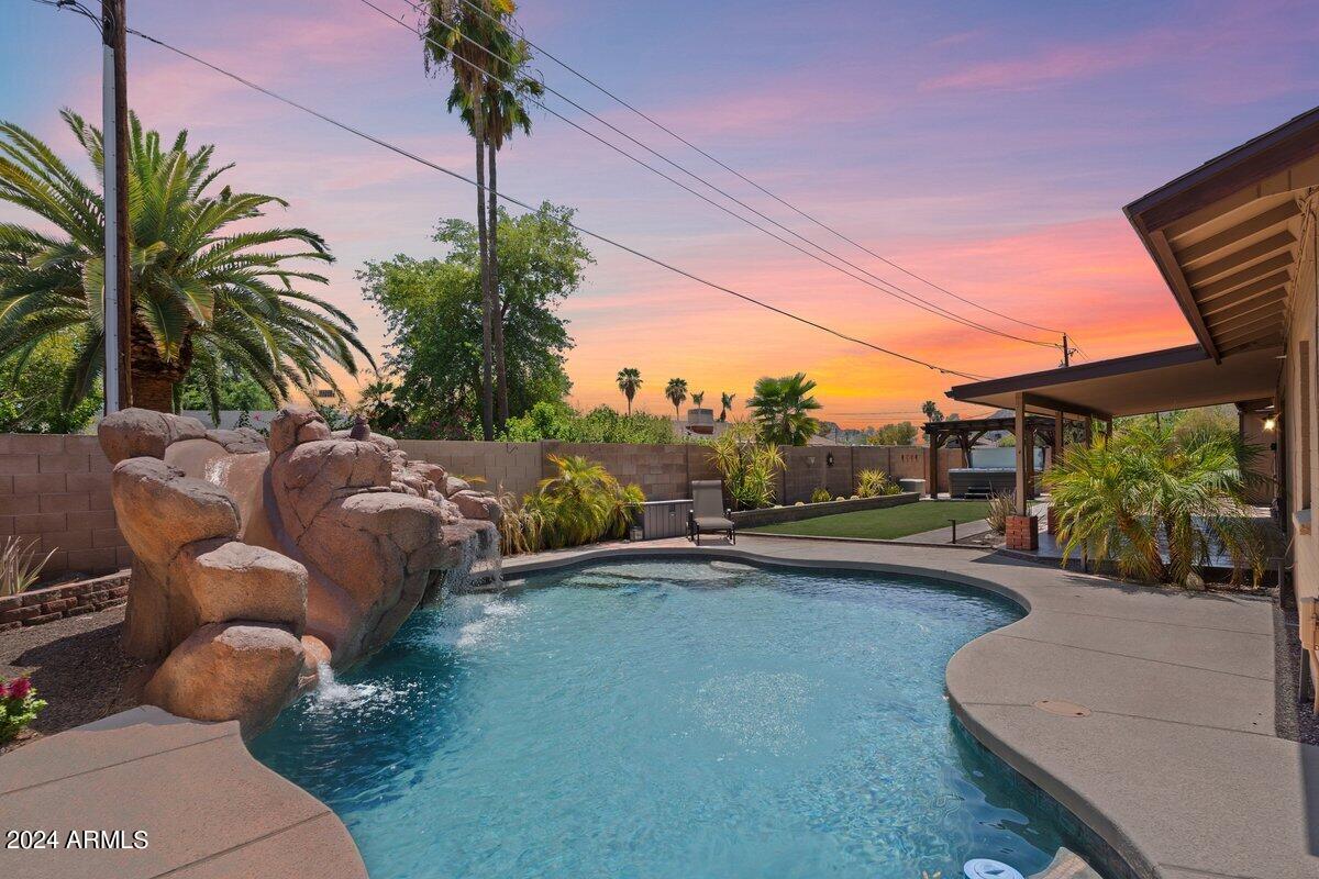 3023 E CHERYL Drive