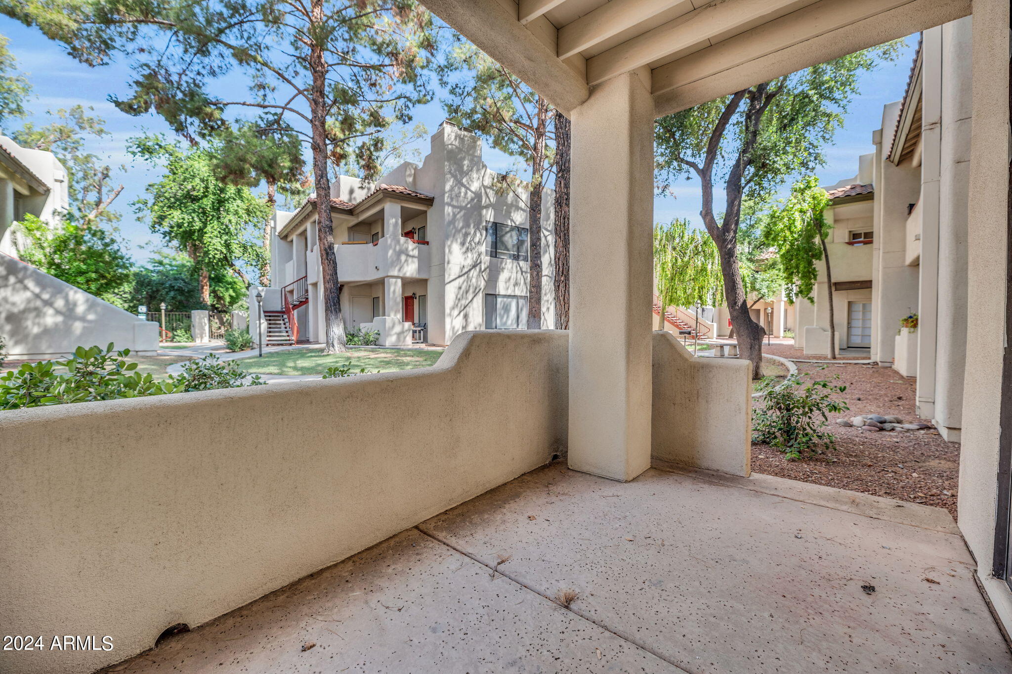 750 E NORTHERN Avenue, 1057