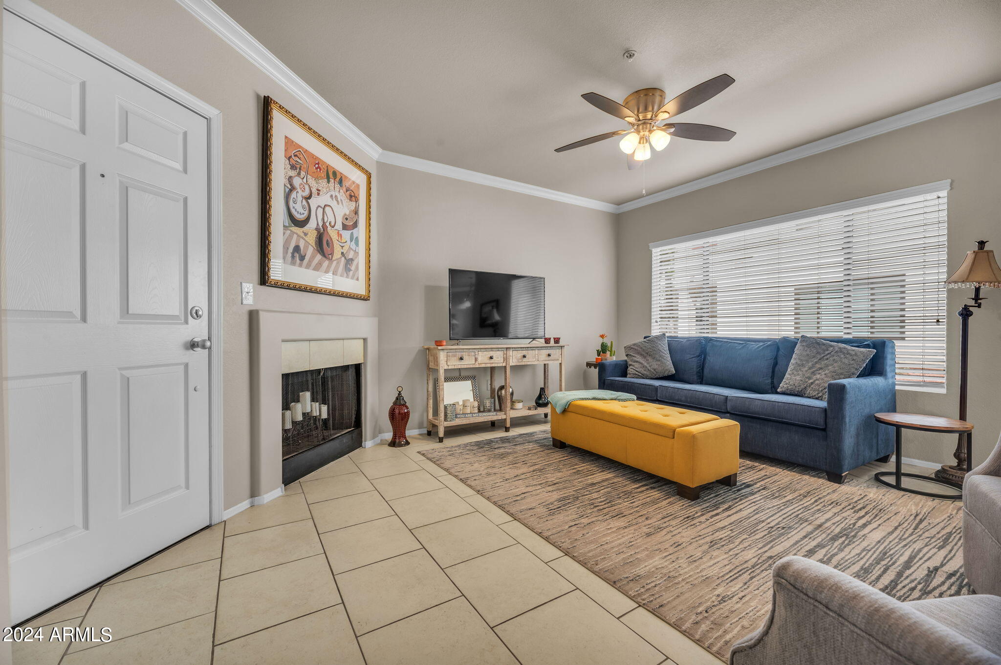 750 E NORTHERN Avenue, 1057
