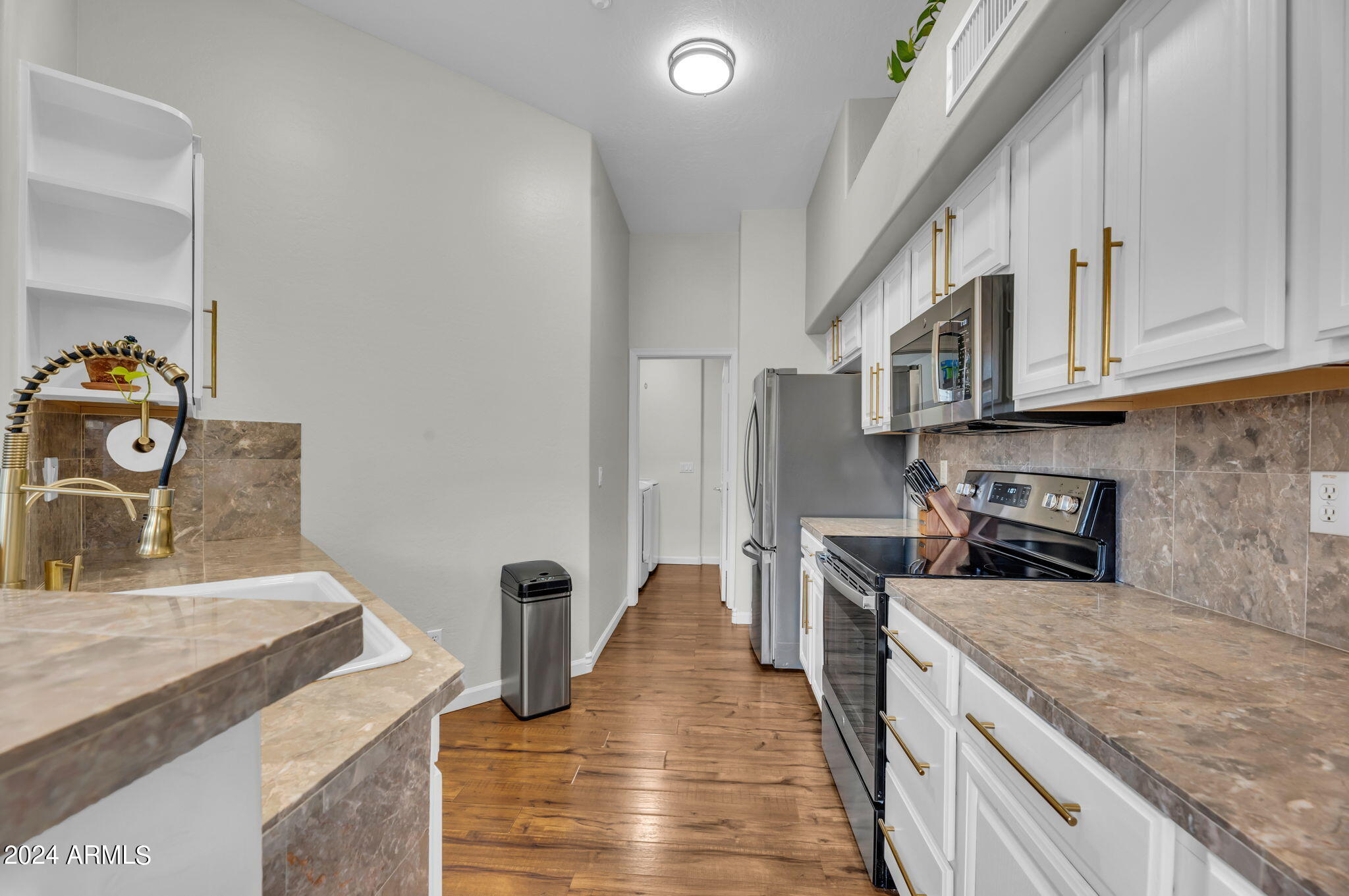2019 E CAMPBELL Avenue, 115