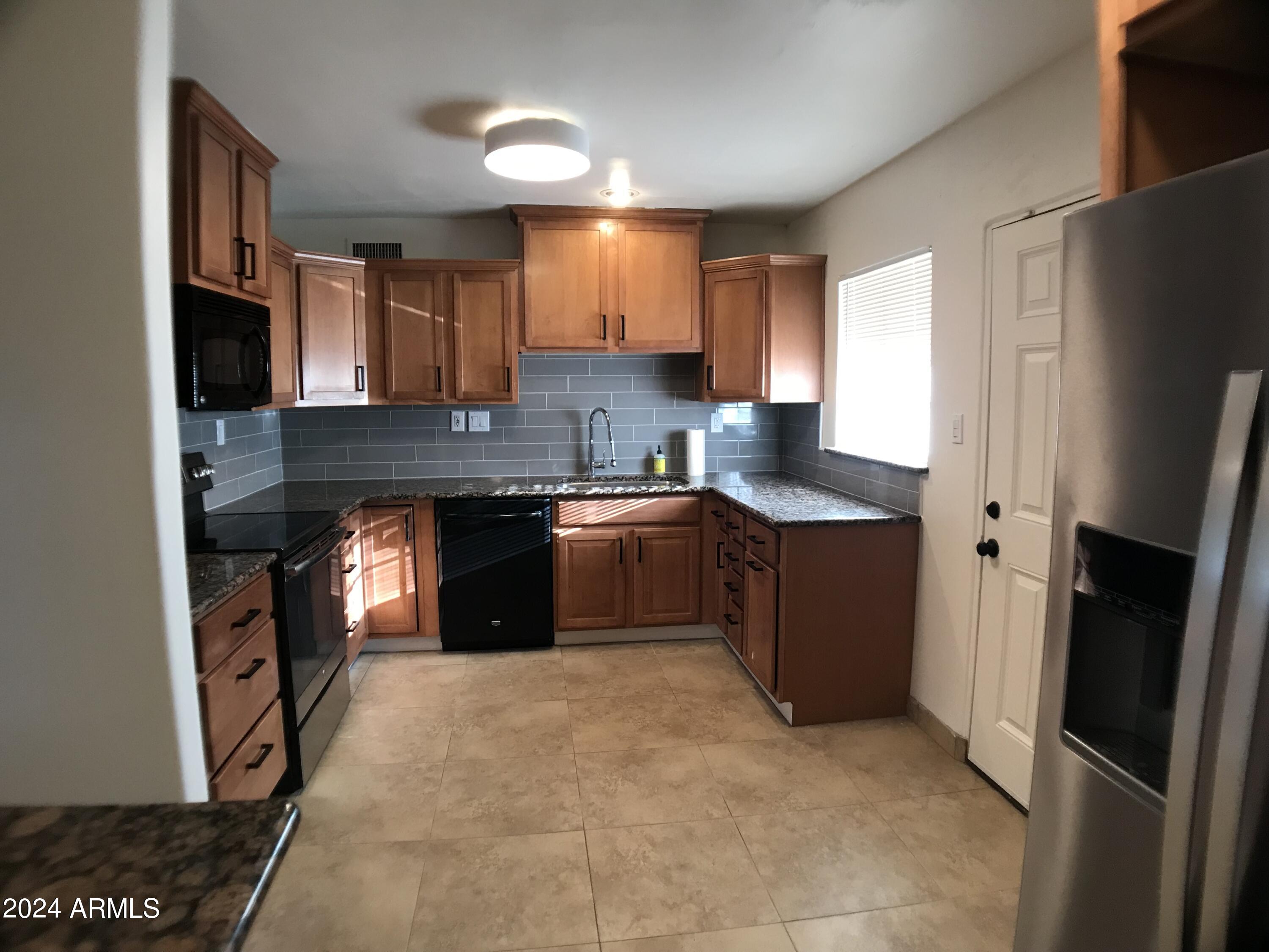 4538 N 14TH Place