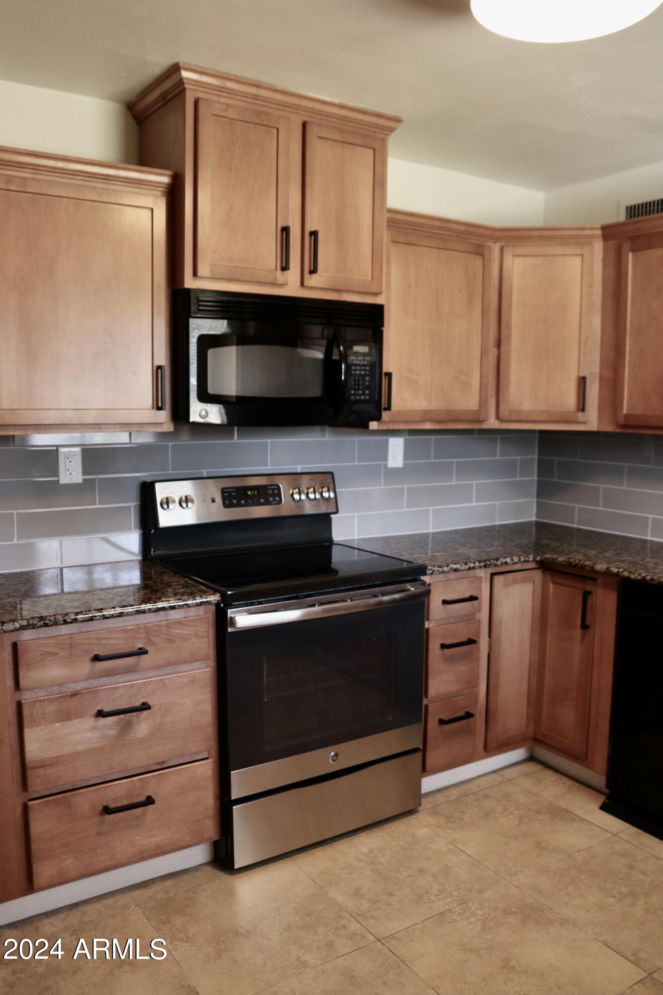 4538 N 14TH Place