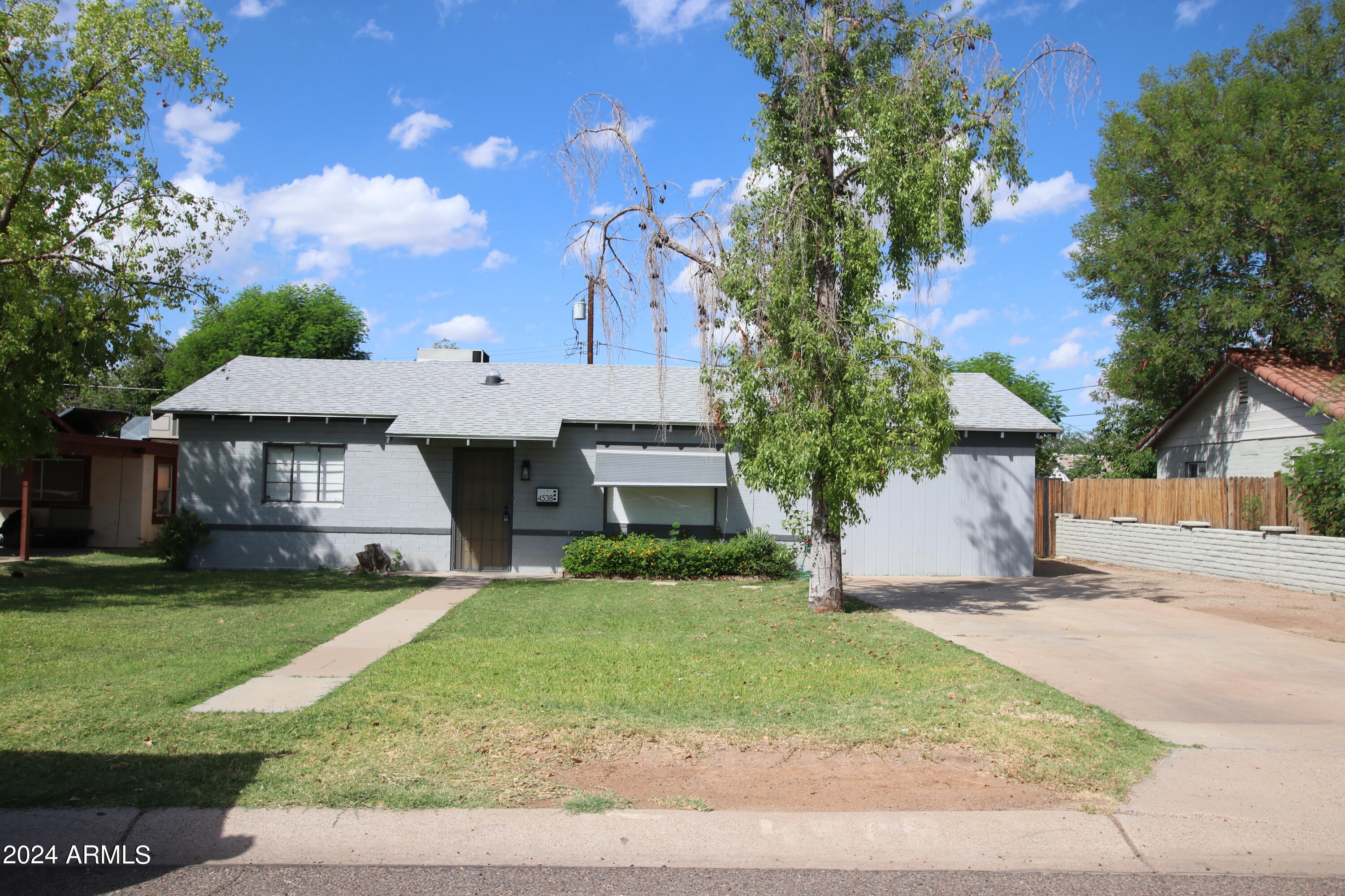4538 N 14TH Place
