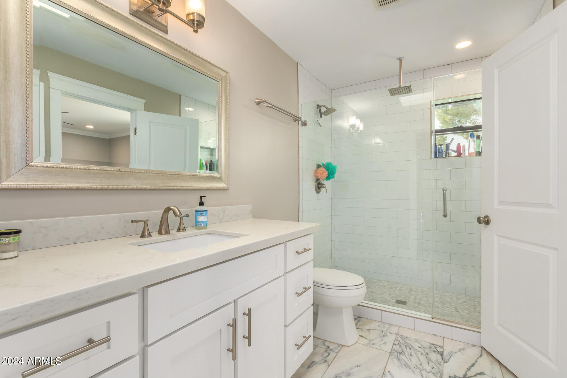 6126 N 13TH Place