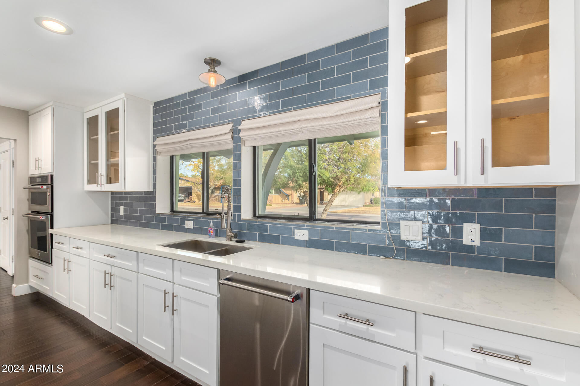 6126 N 13TH Place