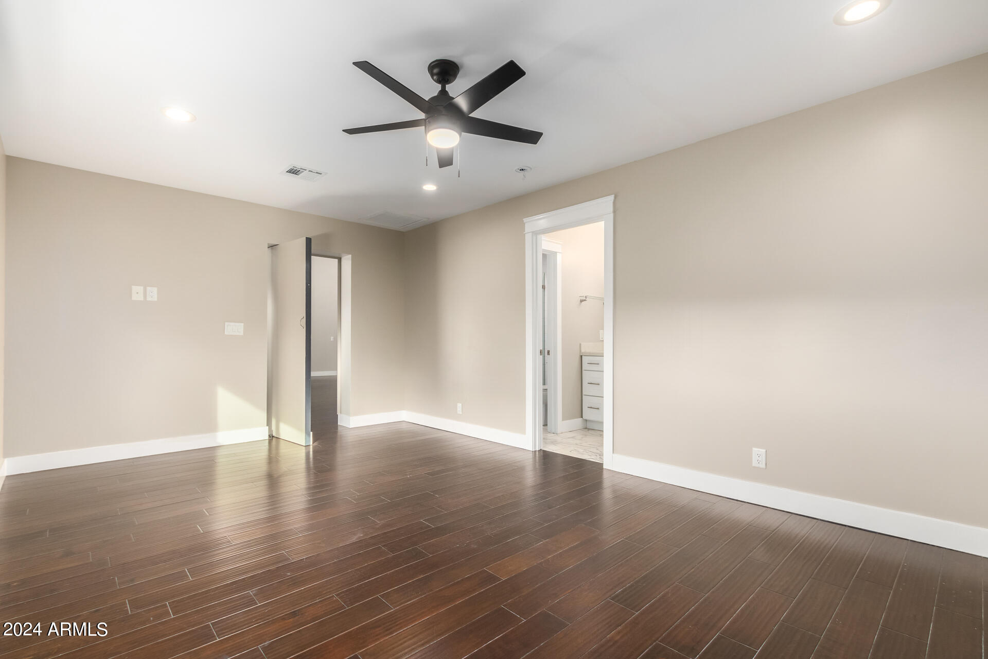 6126 N 13TH Place