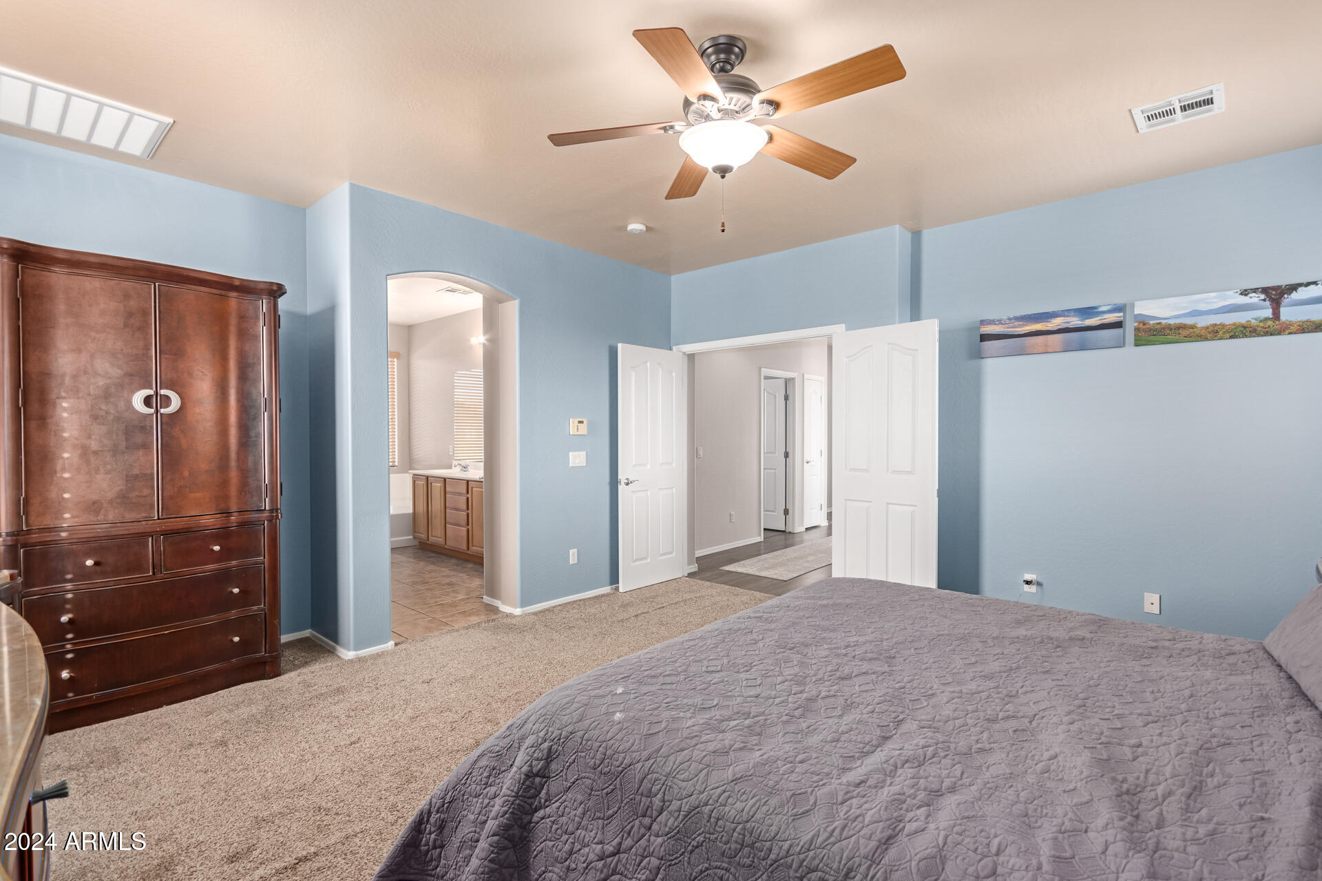 1248 E NIGHTINGALE Lane