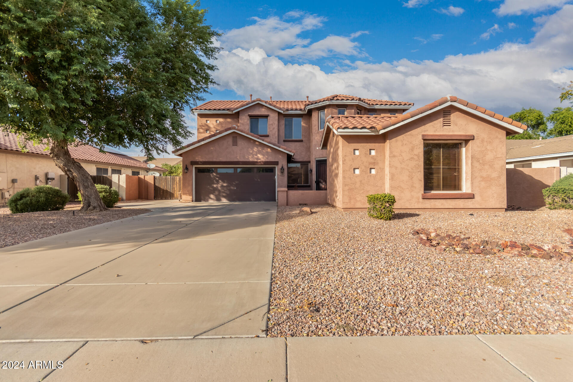 1248 E NIGHTINGALE Lane