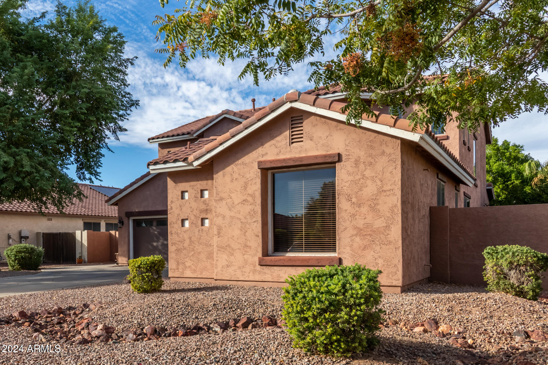 1248 E NIGHTINGALE Lane