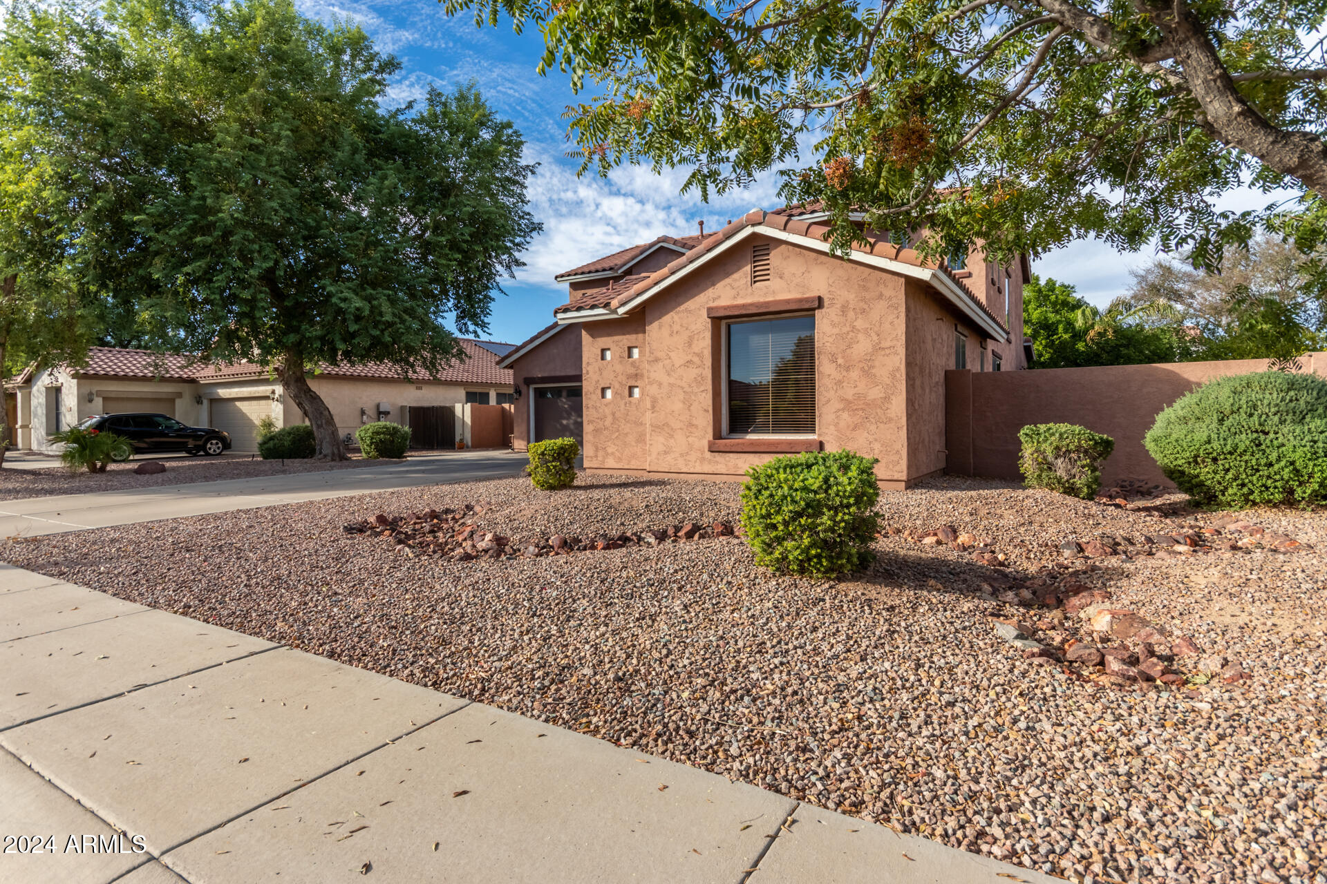 1248 E NIGHTINGALE Lane