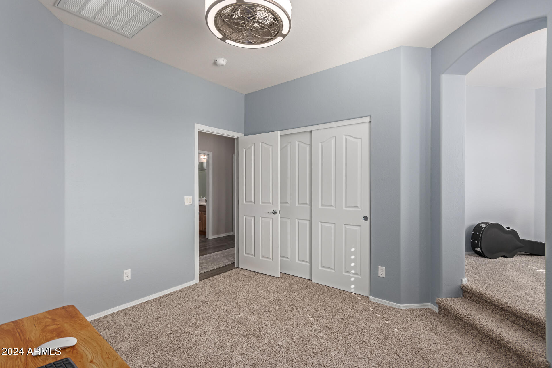 1248 E NIGHTINGALE Lane