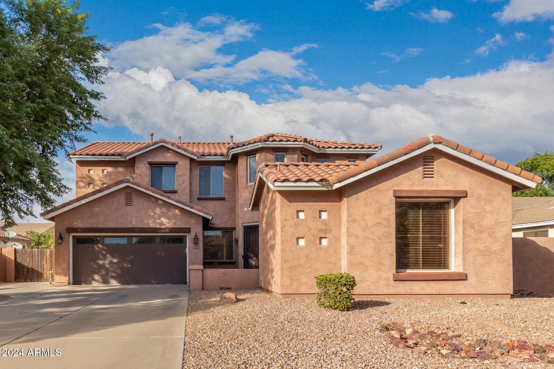 1248 E NIGHTINGALE Lane