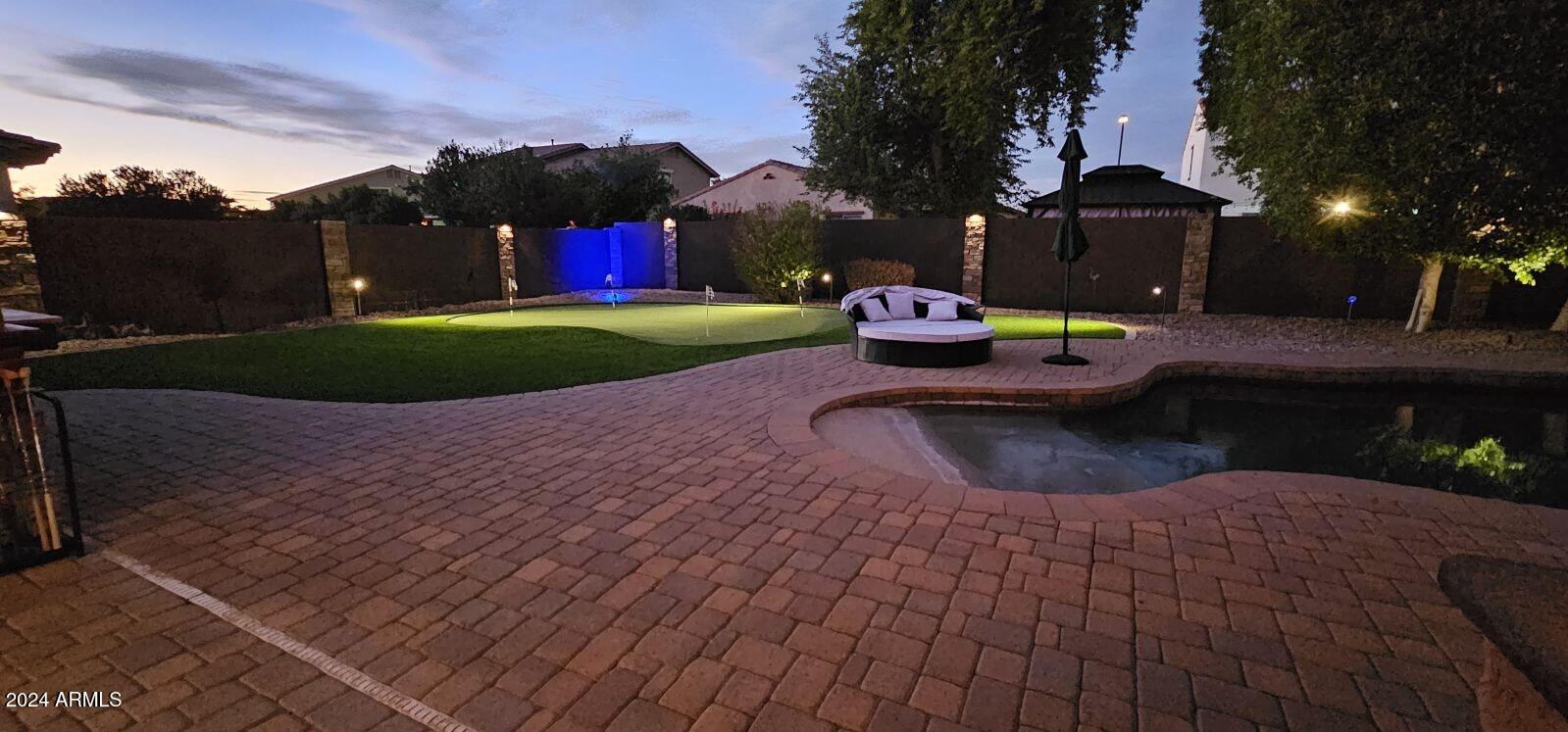 1248 E NIGHTINGALE Lane