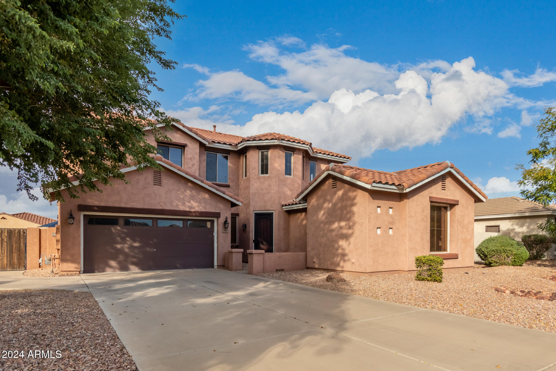 1248 E NIGHTINGALE Lane