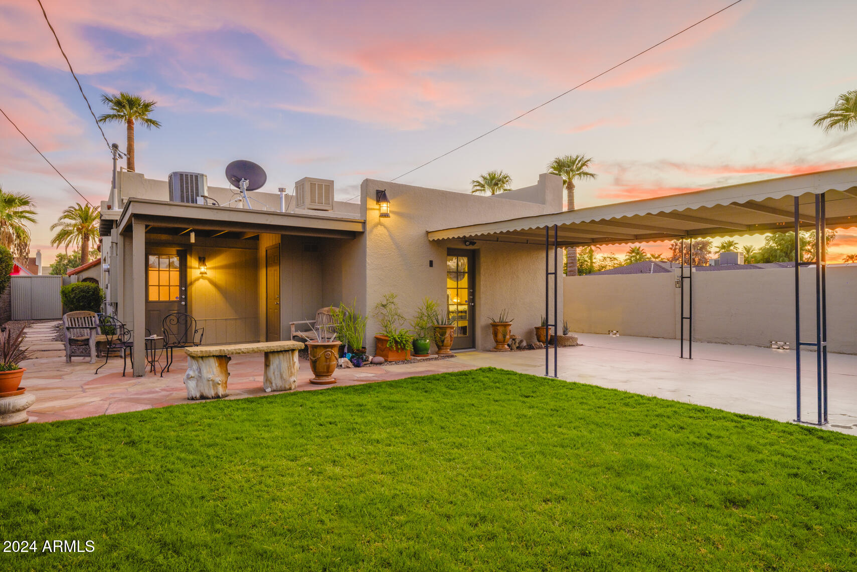 1346 W Willetta Street