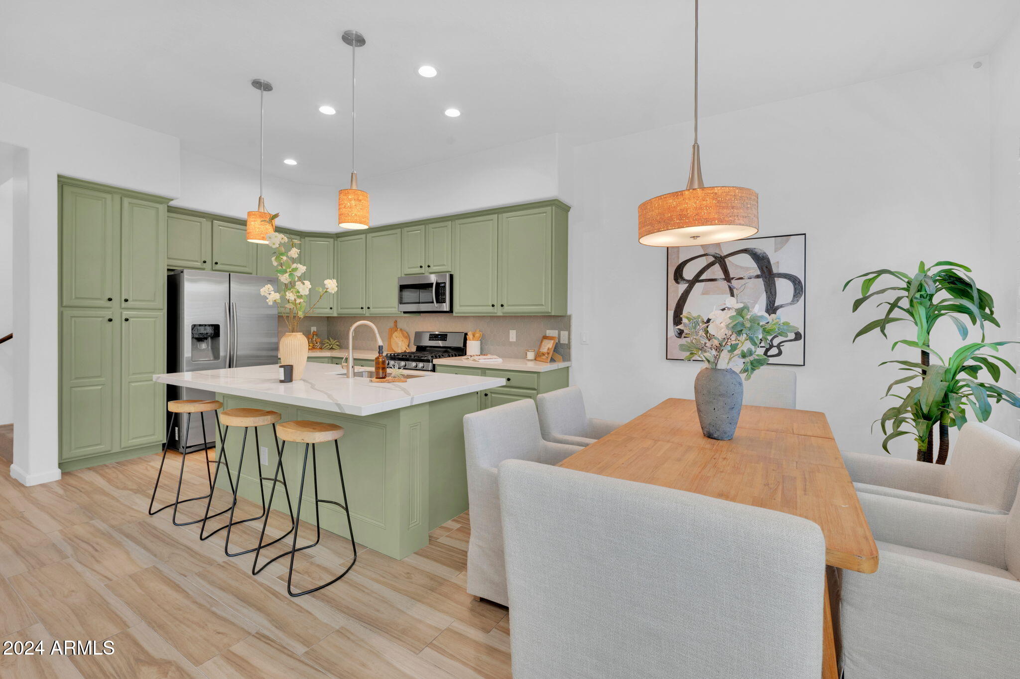 6504 N 14TH Place