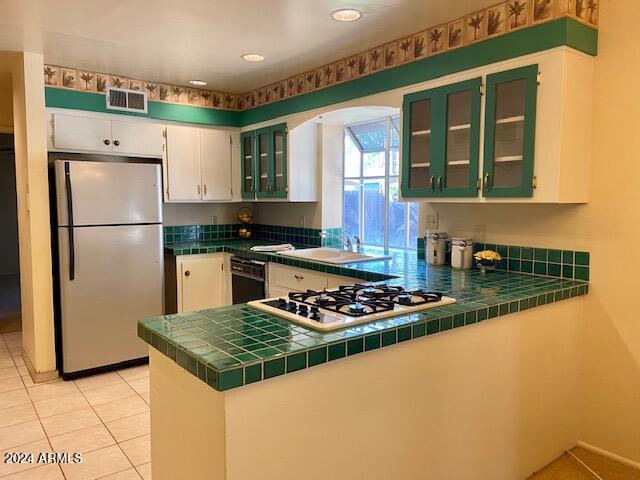 334 W BUTLER Drive