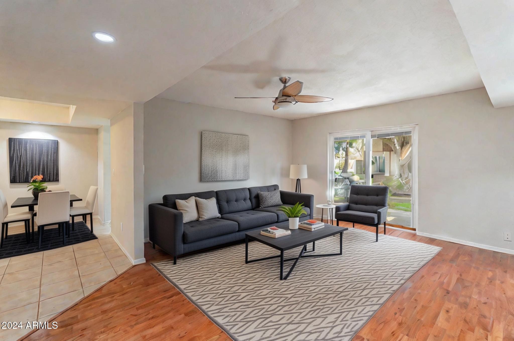 2232 W LINDNER Avenue 22