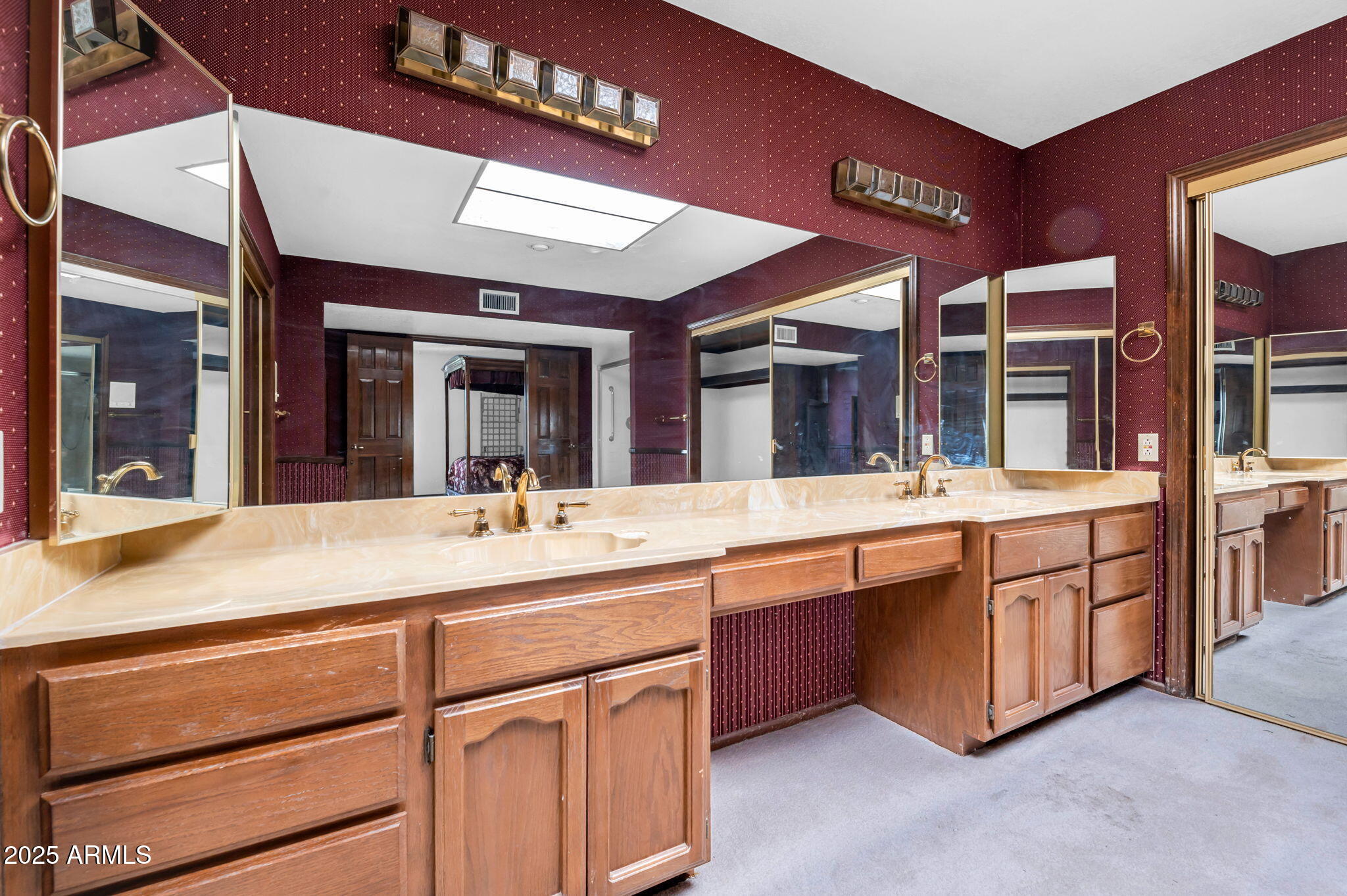 350 W MCLELLAN Road 7