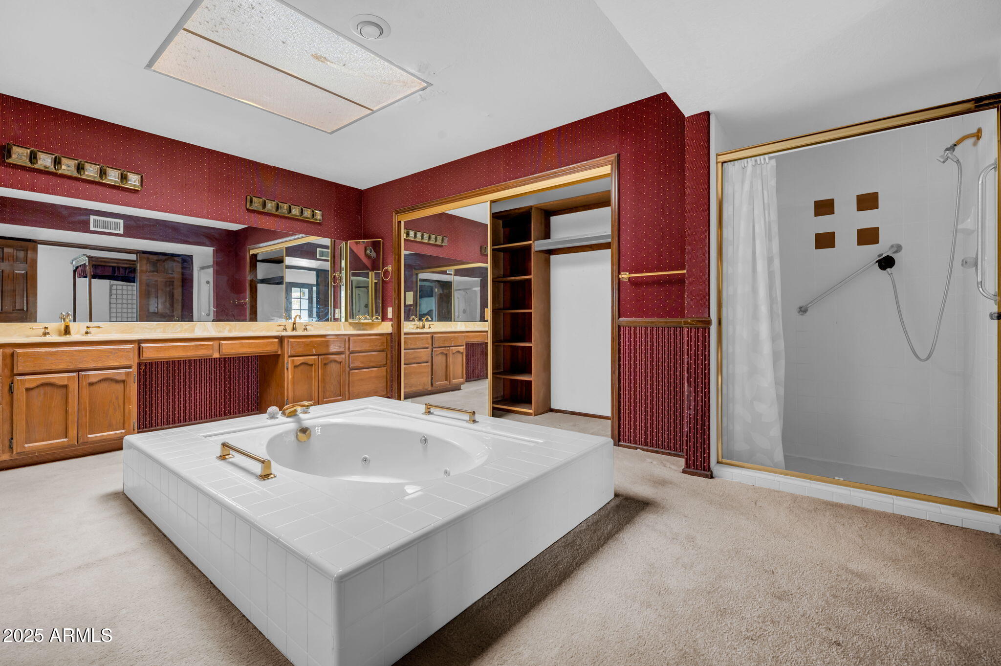 350 W MCLELLAN Road 7