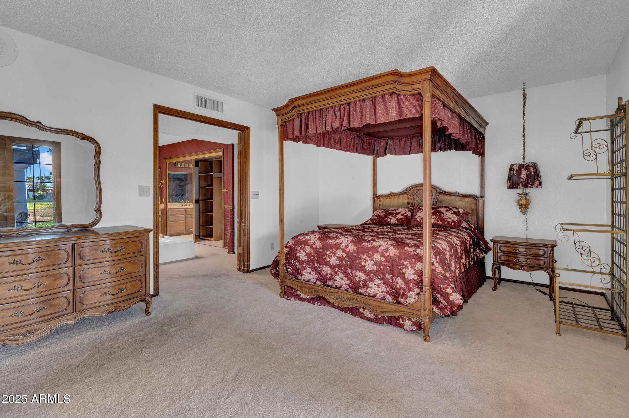 350 W MCLELLAN Road 7