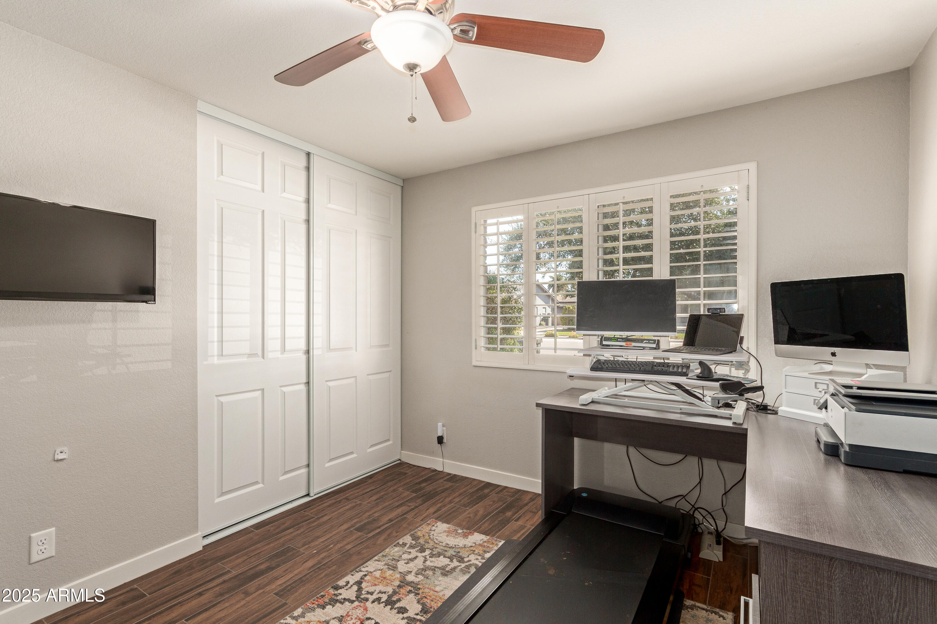 1506 E Gemini Drive