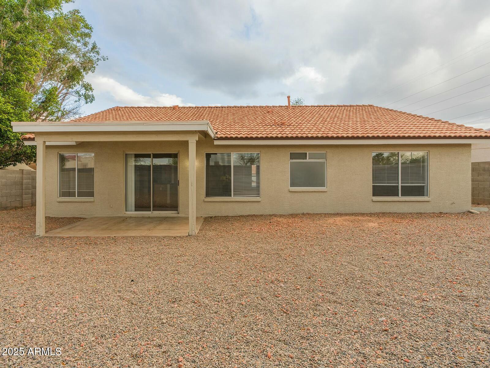 1052 W Paseo Way