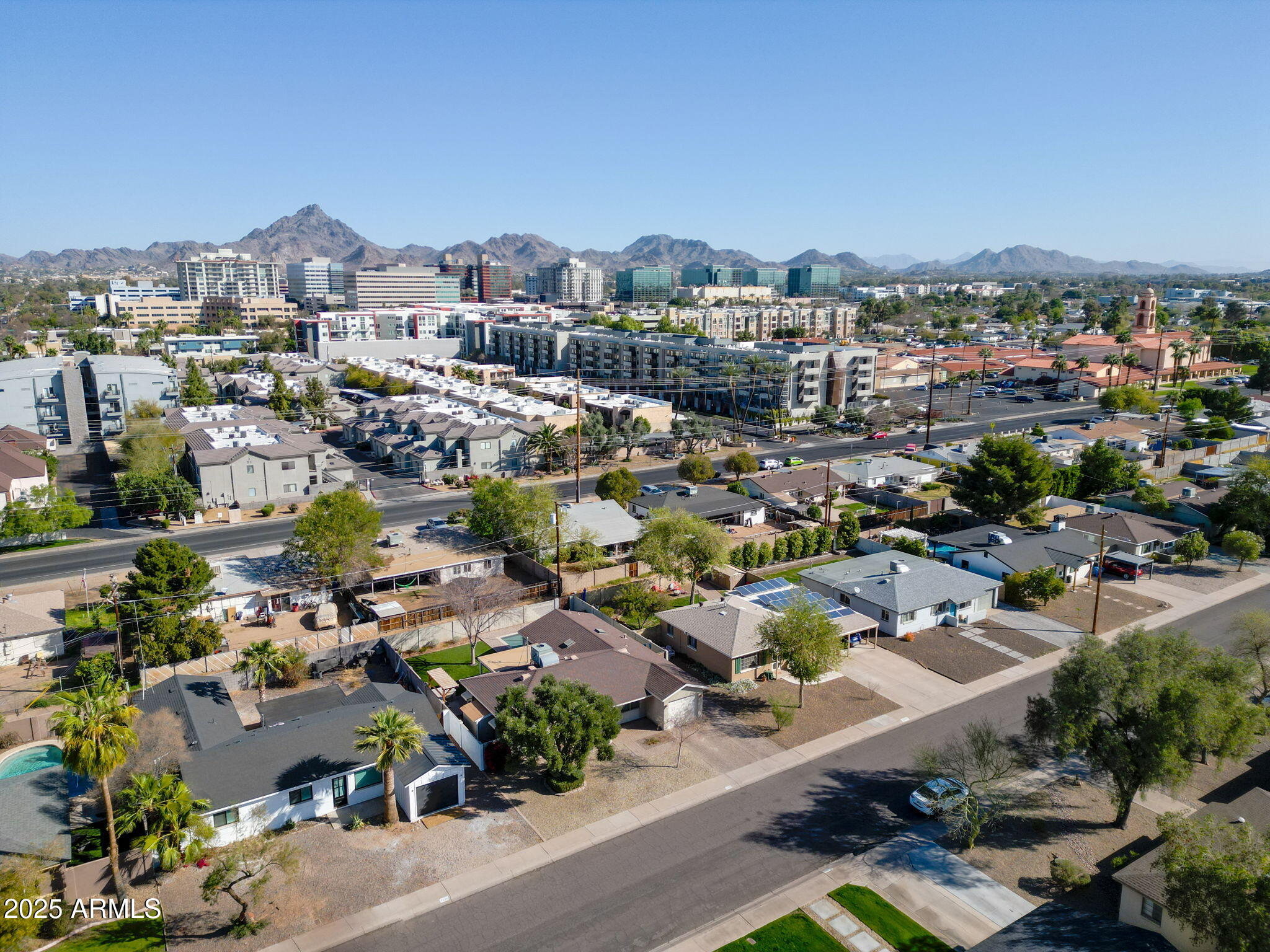 2214 E SELLS Drive