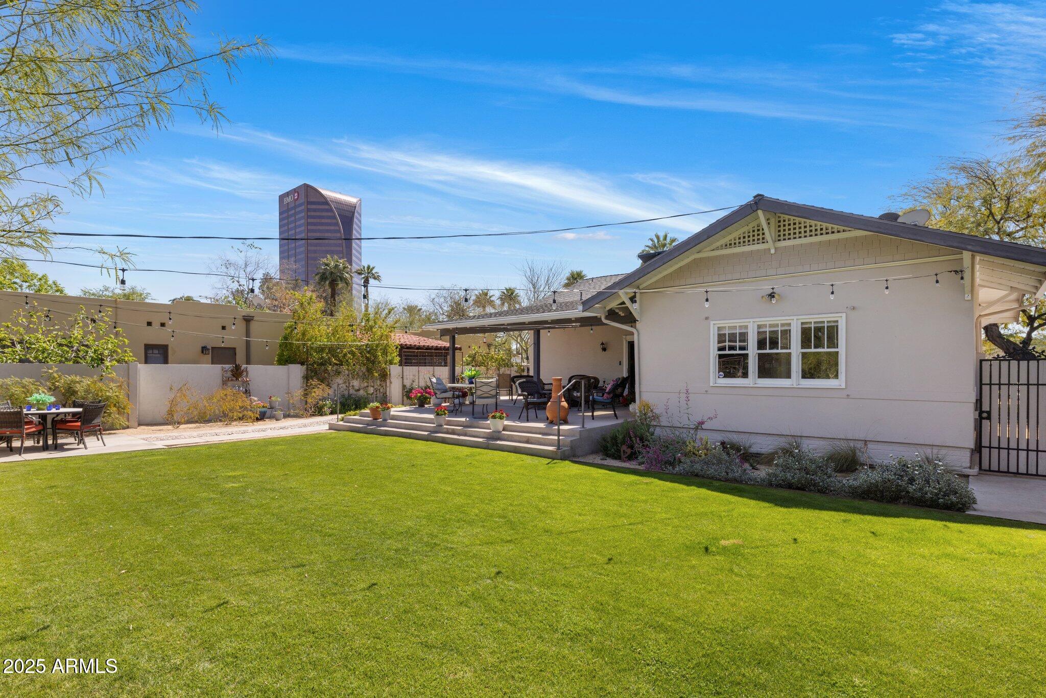 144 W PALM Lane