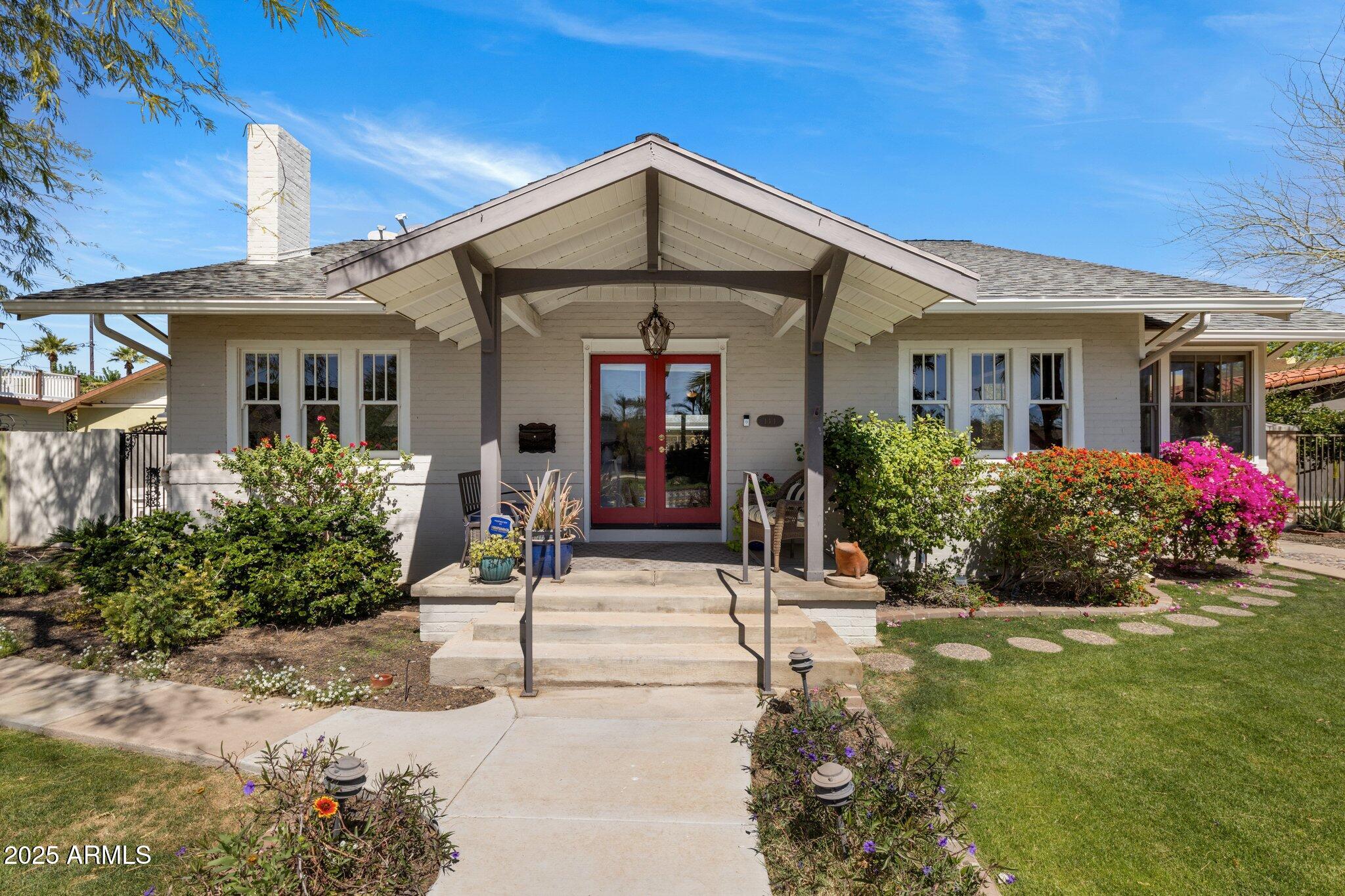 144 W PALM Lane