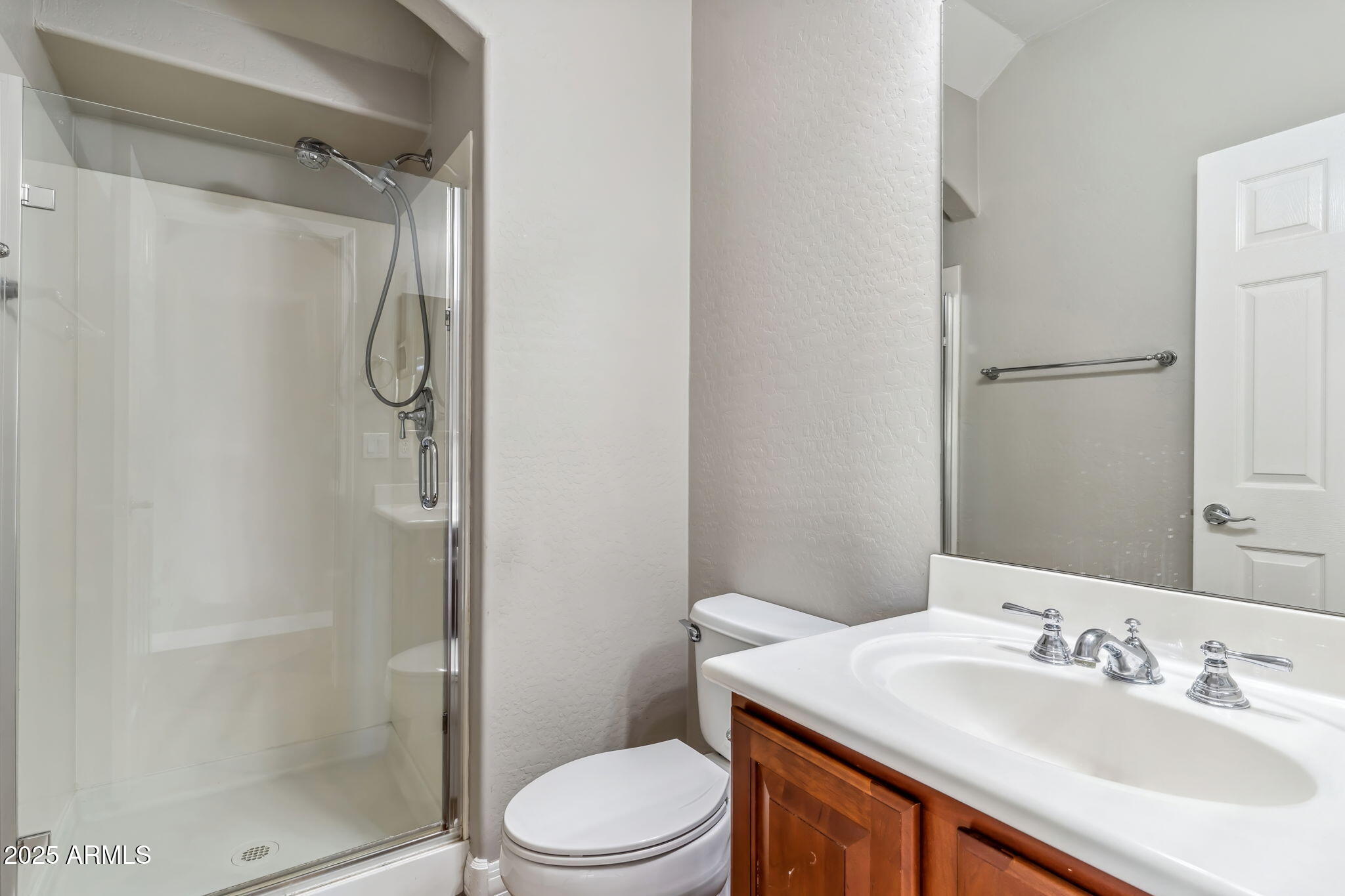 5042 W LARIAT Lane
