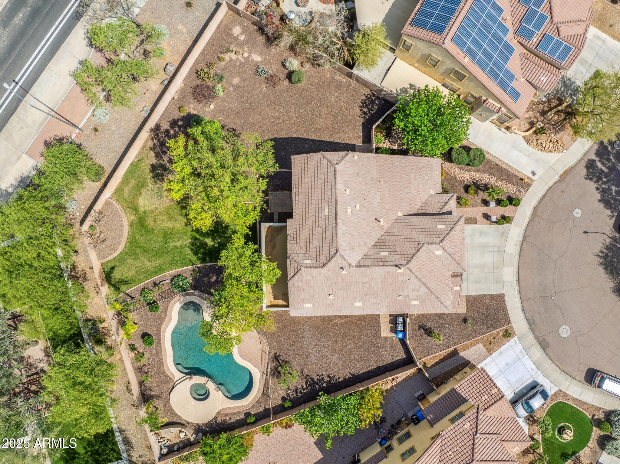 5042 W LARIAT Lane