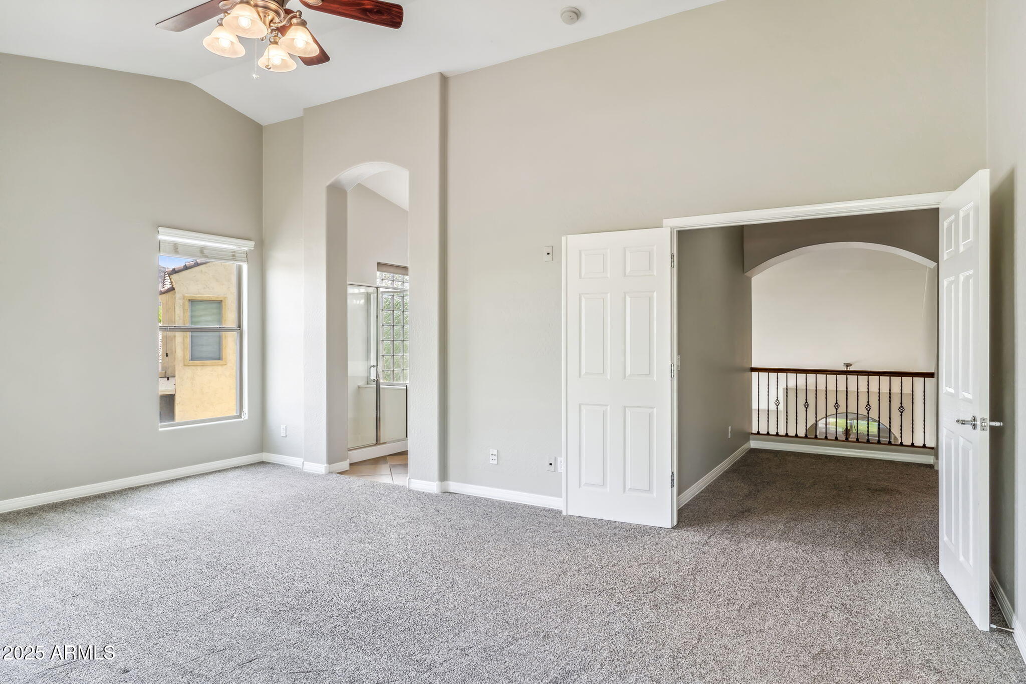 5042 W LARIAT Lane