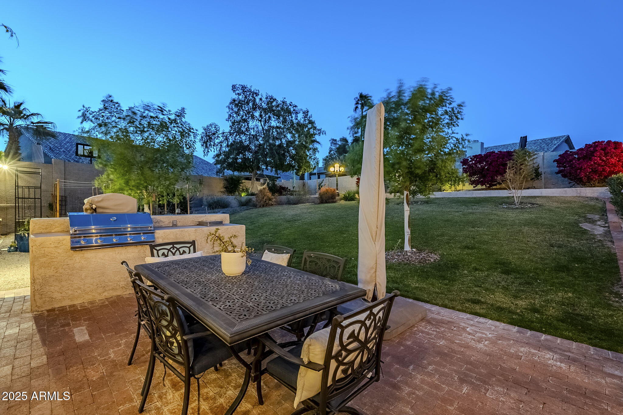 2468 E DRY CREEK Road