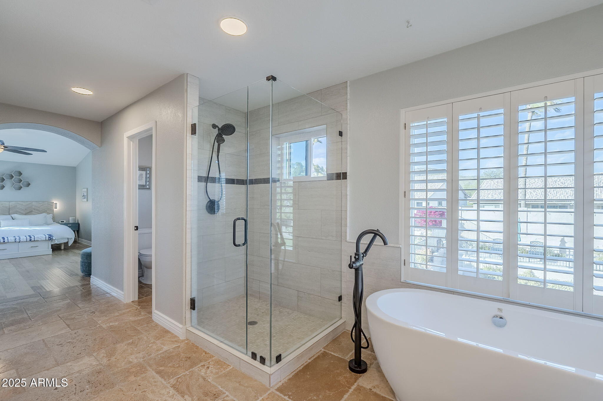 2468 E DRY CREEK Road