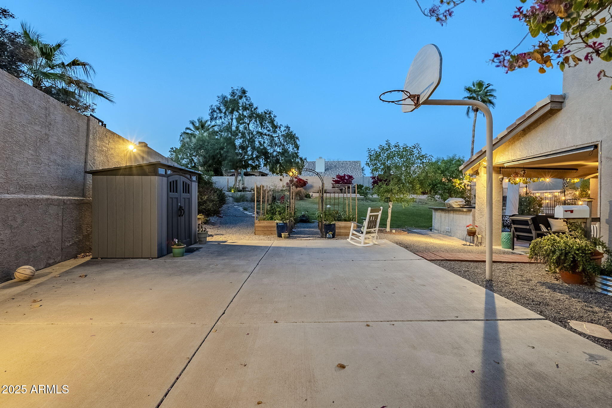 2468 E DRY CREEK Road